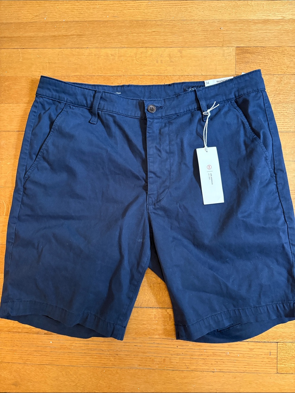 NWT: AG Men's Wanderer slim shorts 34waist; 8.5 in inseam